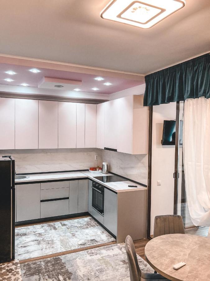 Ferienwohnung Calea Crangasi Bukarest Exterior foto