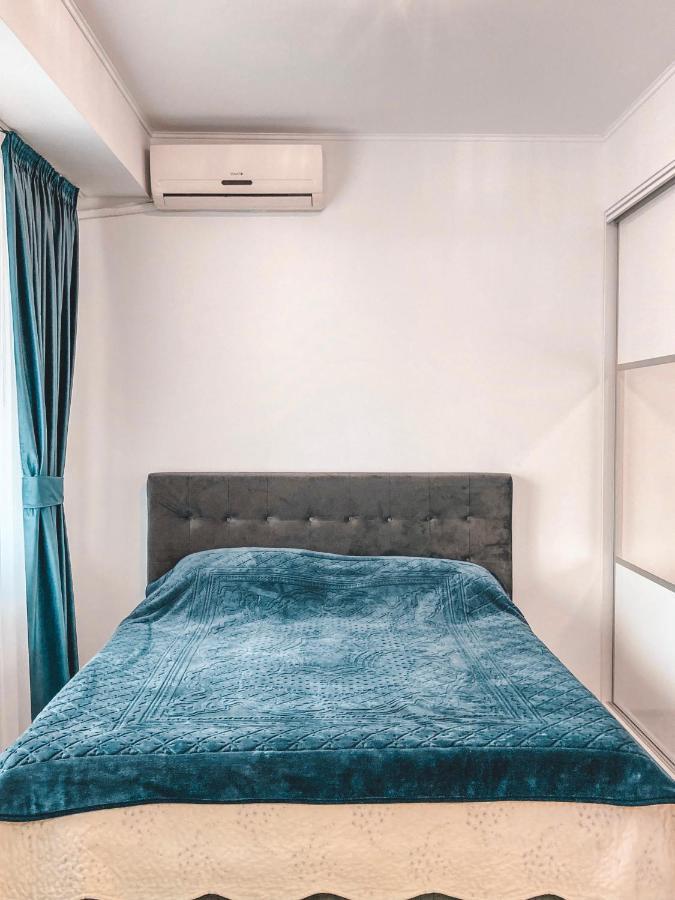 Ferienwohnung Calea Crangasi Bukarest Exterior foto